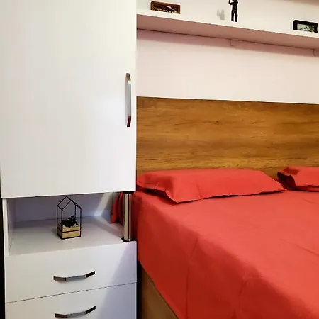 Apartment Roni